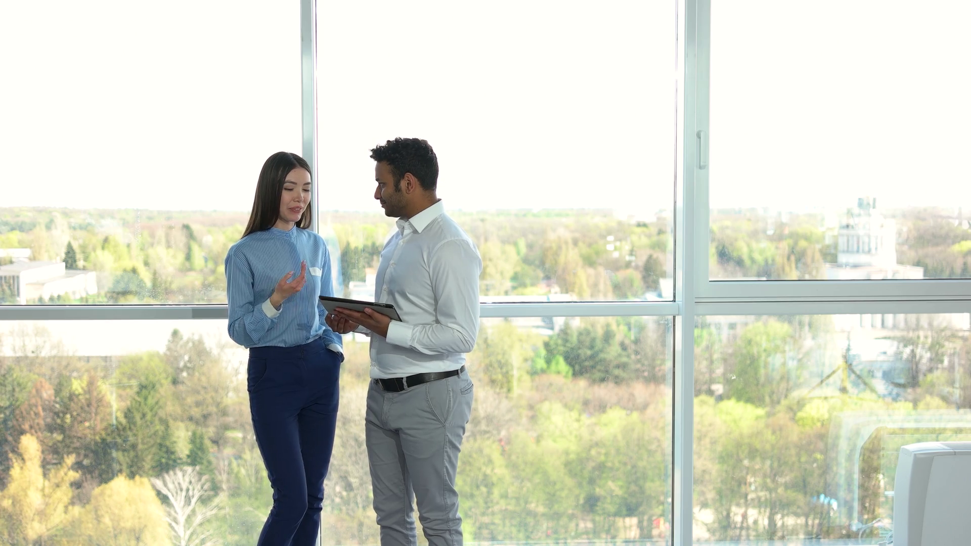 customer-experience-commercial-window-tint